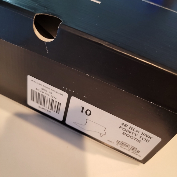 TORRID Black Snakeskin Faux Leather Pointed Toe Bootie Size 10 - Picture 10 of 16